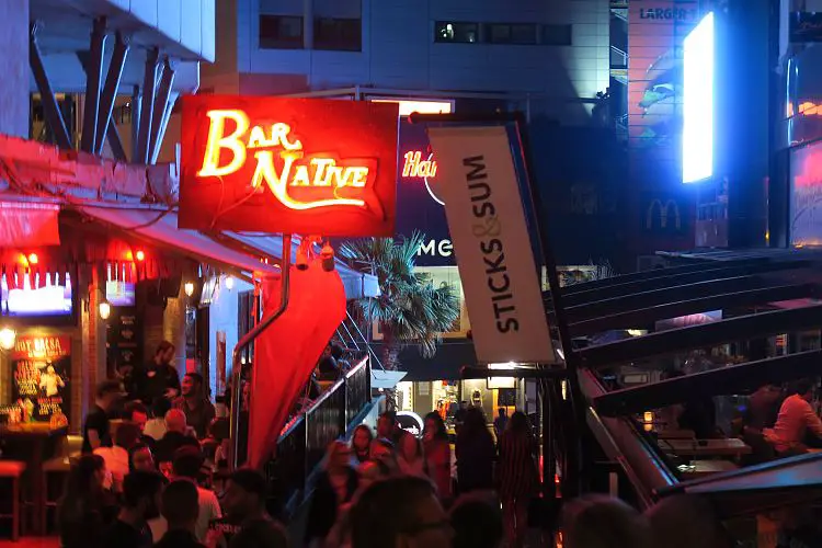 Die Bars und Clubs in Maltas Partymeile Paceville.